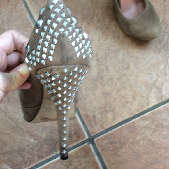 Vince Camuto heels As Is - Picture 4 of 8